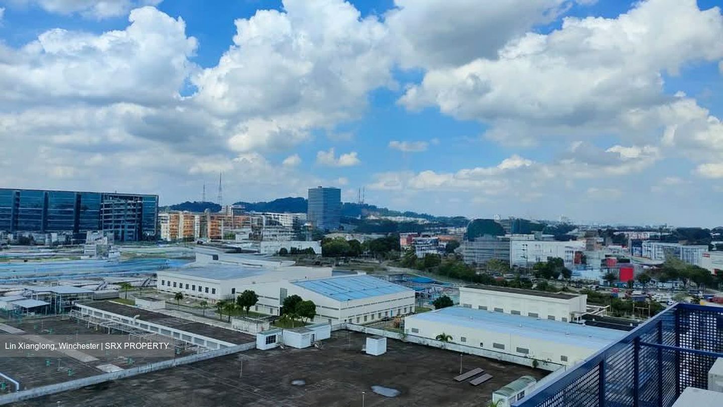 Tradehub 21 (D22), Factory #619918171